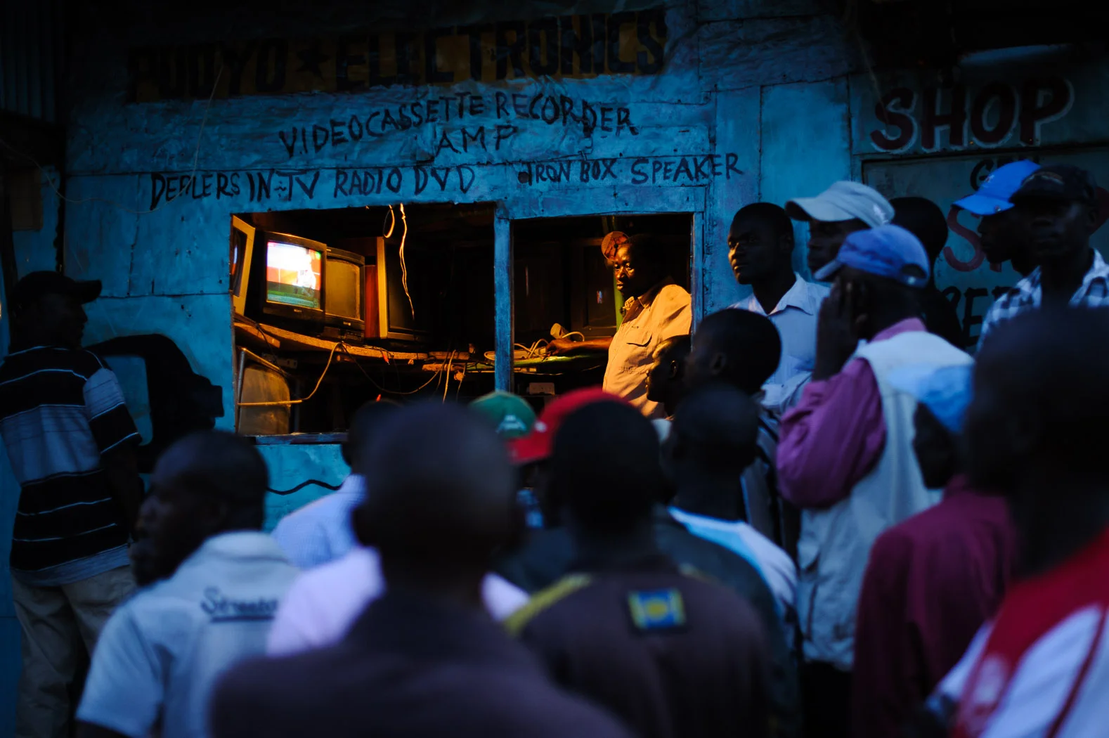 The national count, however, was marred by problems and allegations of fraud. The electronic tallying system broke-down, and the electoral commission made the controversial move to revert to a manual count. Kenyans waited for five days, glued to televisions and radios, to find out the final result as the numbers trickled in.