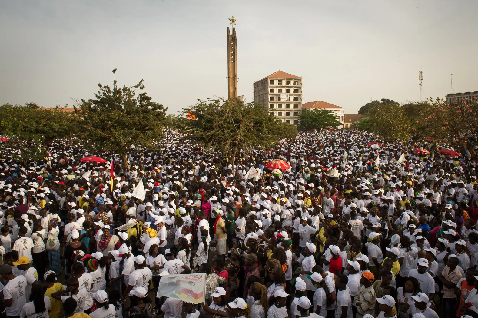 The population showed apathy during the elections; a feeling of lacklustre based on the cycle of coups and military rule. Candidates paid "supporters" to come to their rallies.