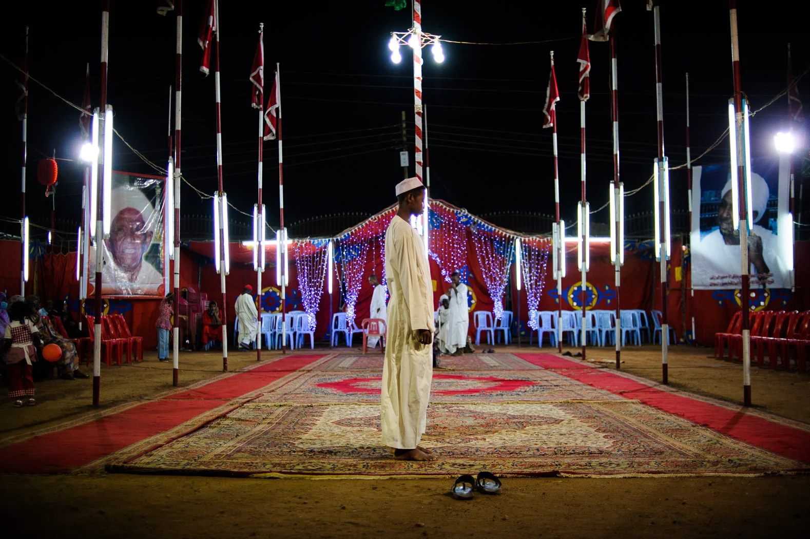 A young Sudanese sufi prays.