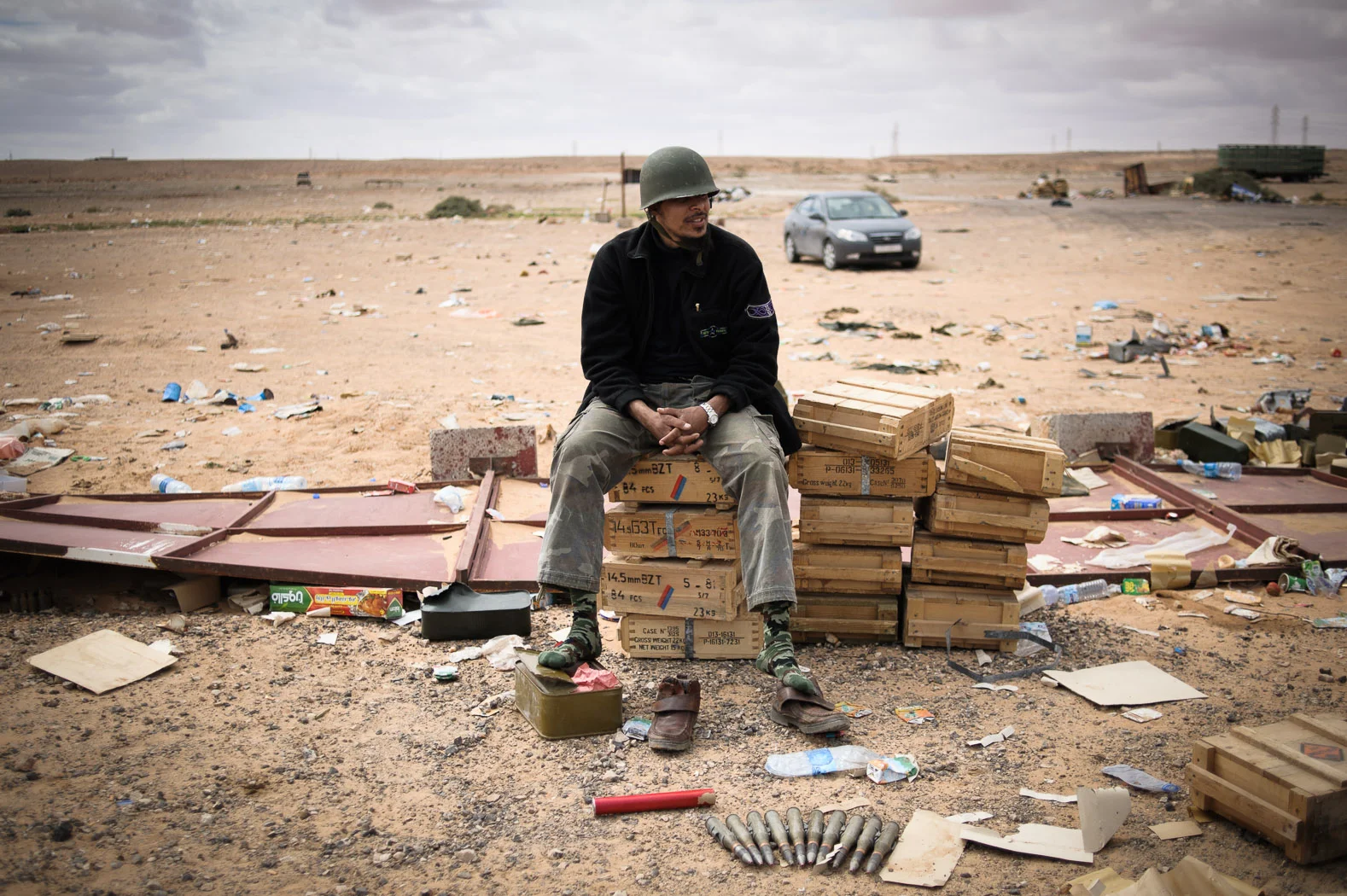 Waiting for the order to advance. Ras Lanuf.