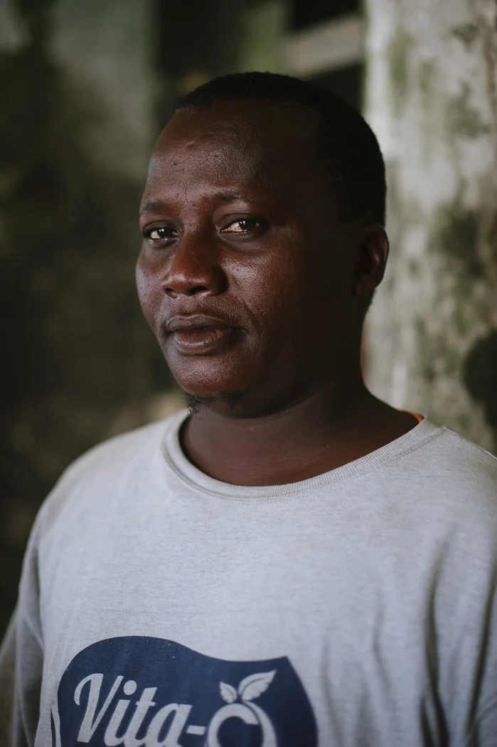 Mohamed Said Nur (38) is the chairman of the Alla-Amin Workers' Association. "Religious leaders and educational institutions increasingly advocate eating fish. Before, people just cooked seafood in one way: fried. Now, although it is still slow, it begins to be a culinary culture" he says.