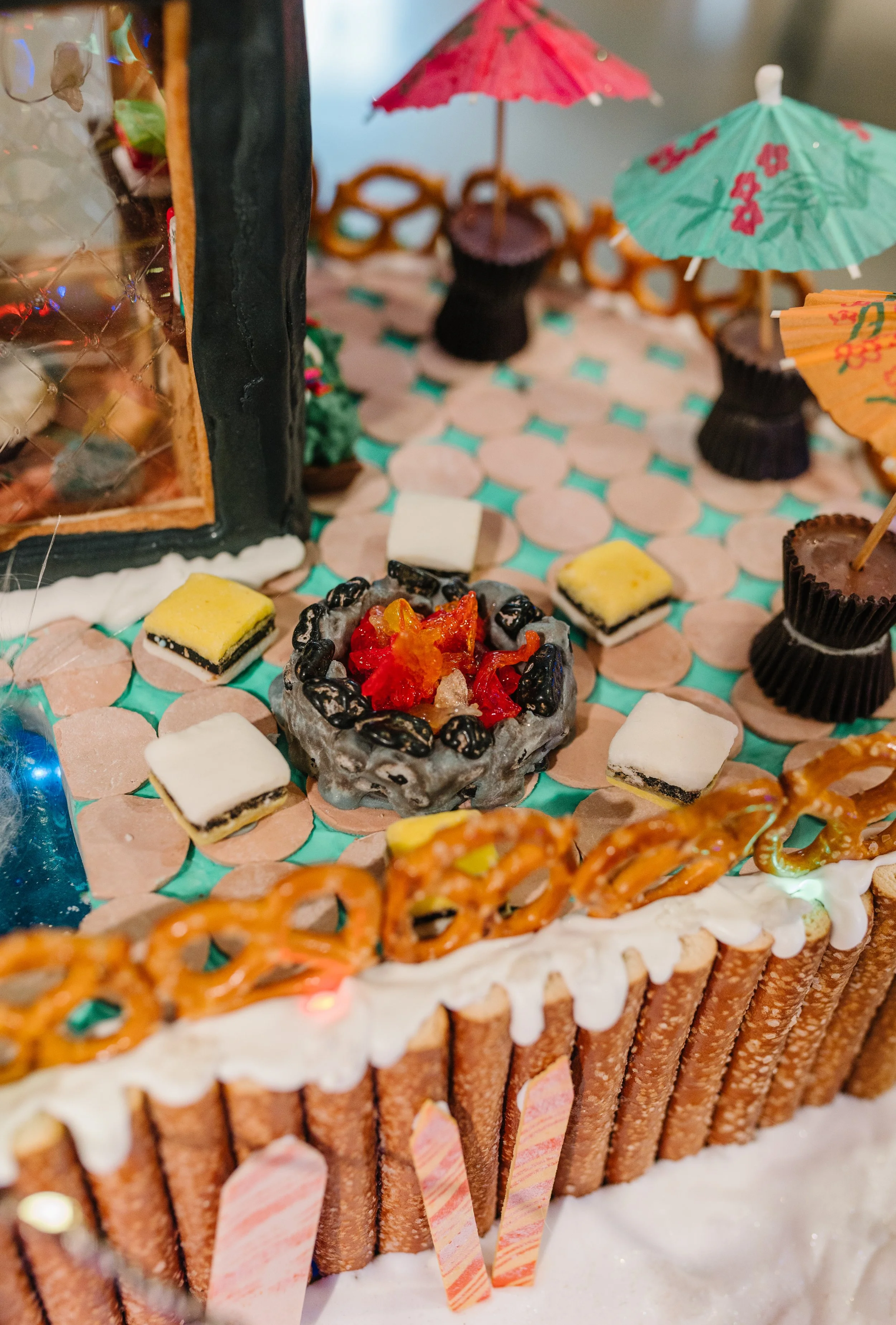 Gingerbread22_SkiParty_04.jpg