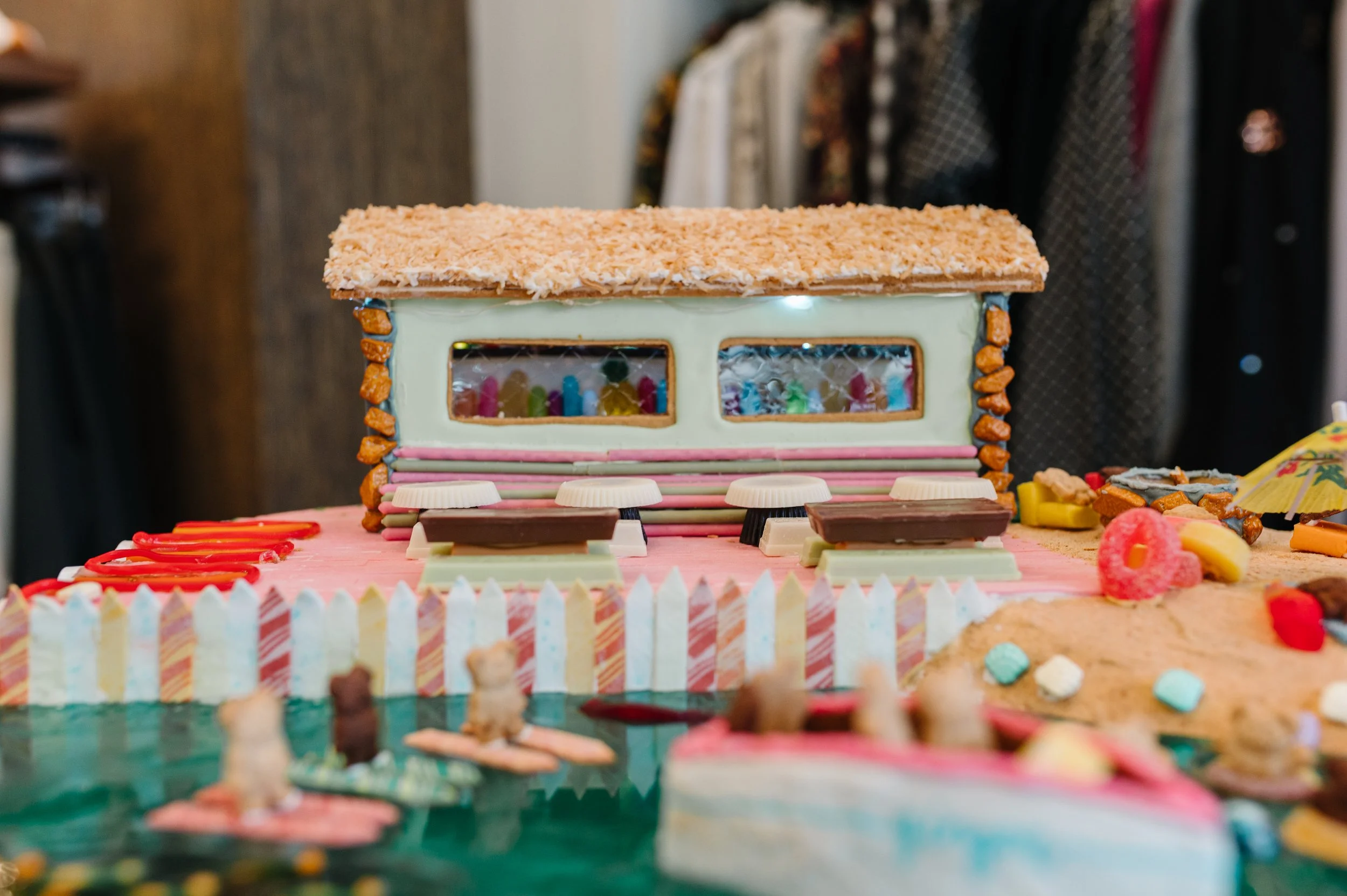 Gingerbread22_WaterSki_06.jpg