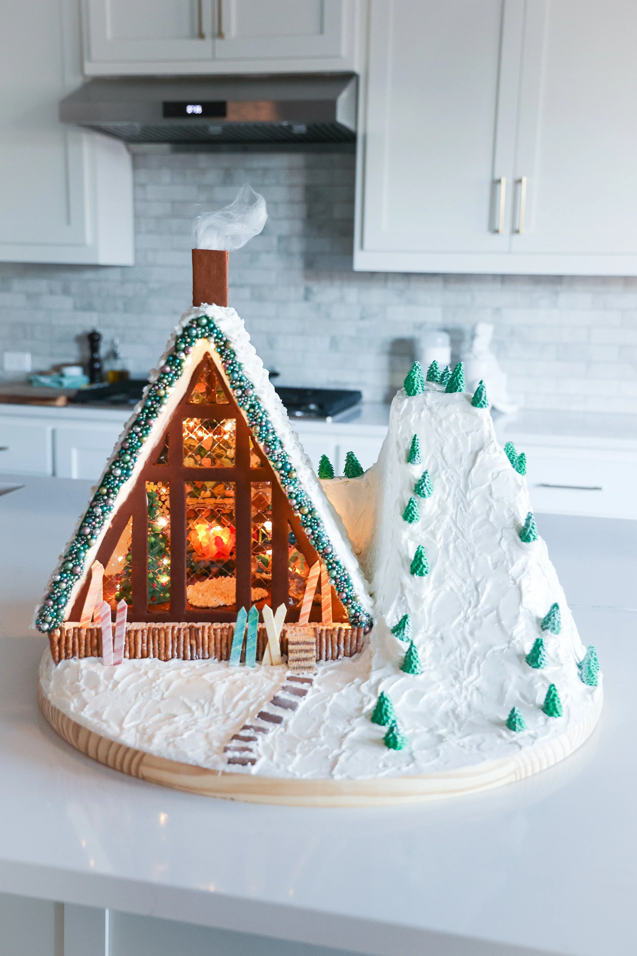 Gingerbread_SkyChalet_2021-2.jpg