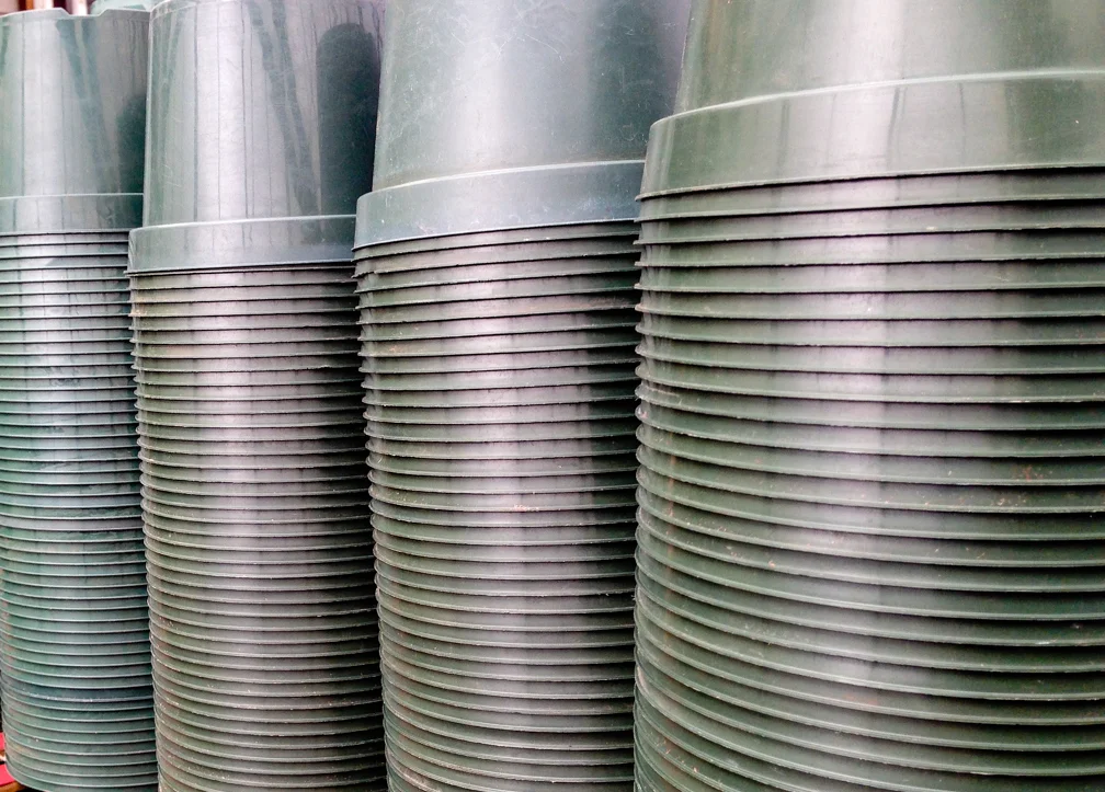 Planting pots