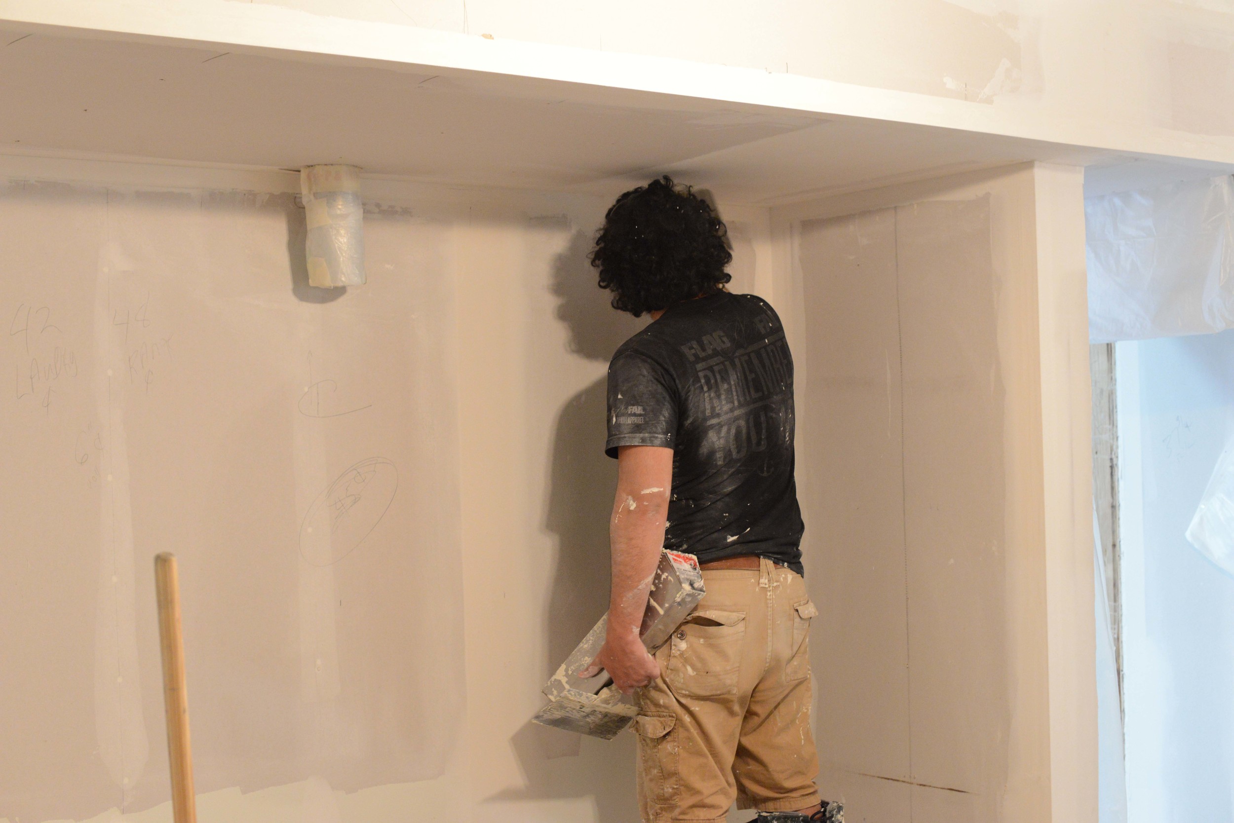 Interior Drywall is finished, taped and sanded in station 9. The walls are painted at this point, prior to the majority of finishing of carpentry, plumbing and electrical fixtures.