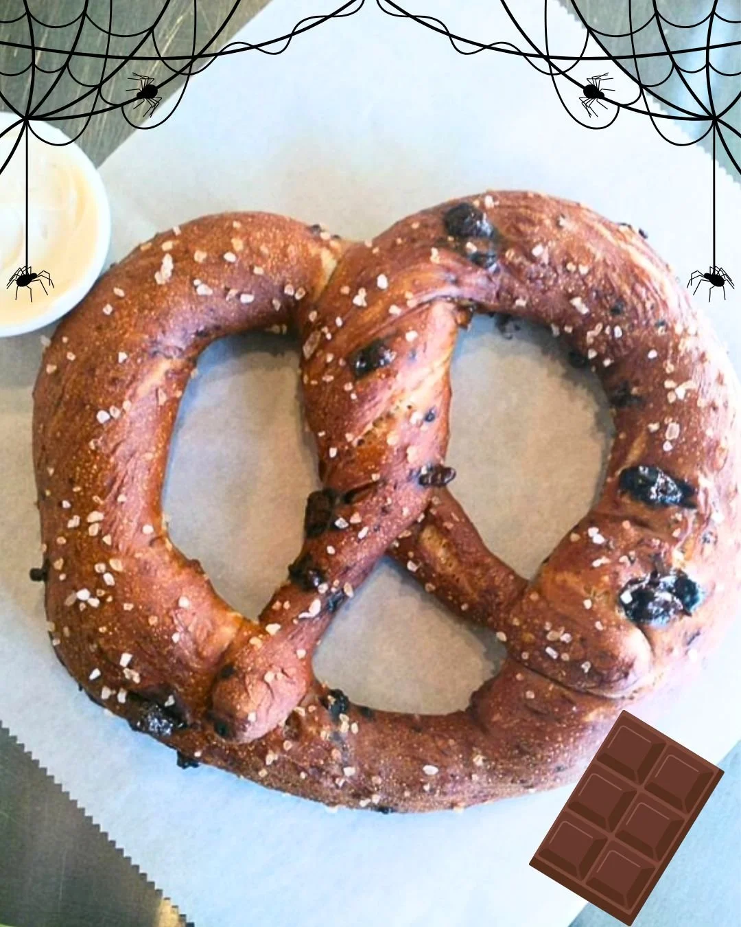🖤👻 Say it once, say it twice&hellip; you know the rest. Our Beetlejuice Pretzel is back and ready to haunt your taste buds (in the best way possible). Made with vegan dark chocolate chunks mixed right into our dough and topped with flaky sea salt, 