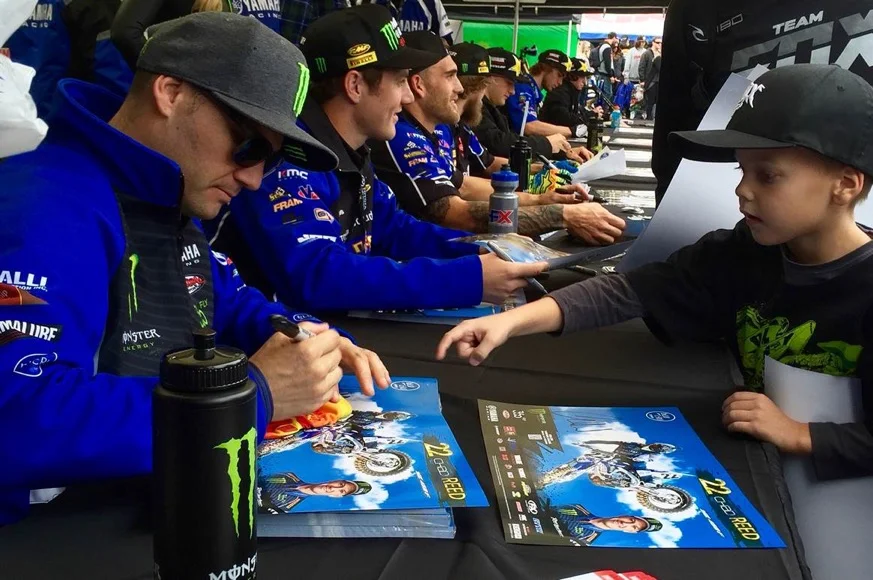 On the eve of the Monster Energy Supercross at Ford Field in Detroit , Jeremy Martin & several Yamaha bLU cRU Supercross riders will be making an appearance and signing autographs at Rosenau Powersports in nearby Dearborn Heights, MI . Details are as follows: Friday, 3/18/16 from 6:00 PM to 7:00 PM Rosenau Powersports 24732 Ford Road Dearborn Heights, MI 48127 313-278-5000 http:// www.RosenauPowersports.n et
