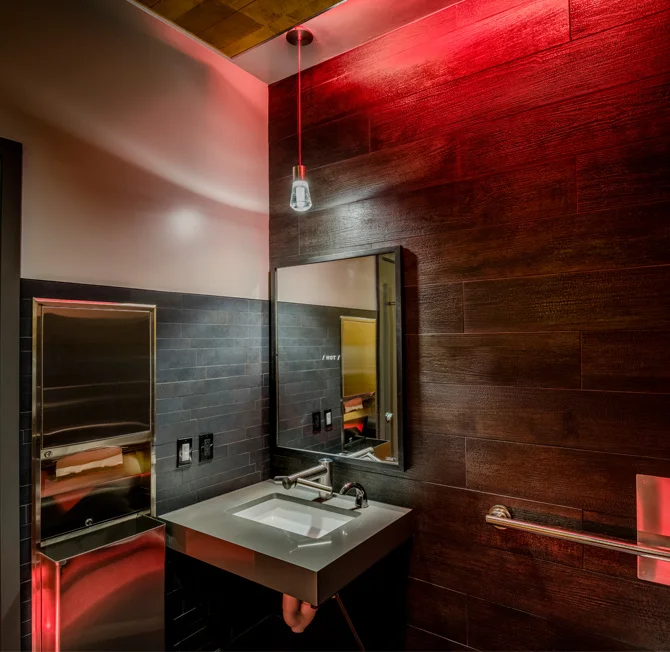 Pro_Bathroom_670.jpg