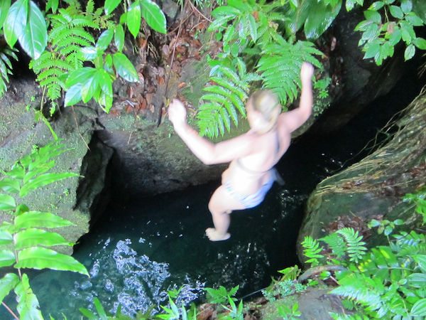 TitouGorgeDominica.jpg