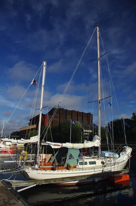 Hur mycket lutar båten?