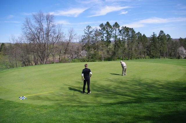 En dag på golfbanan