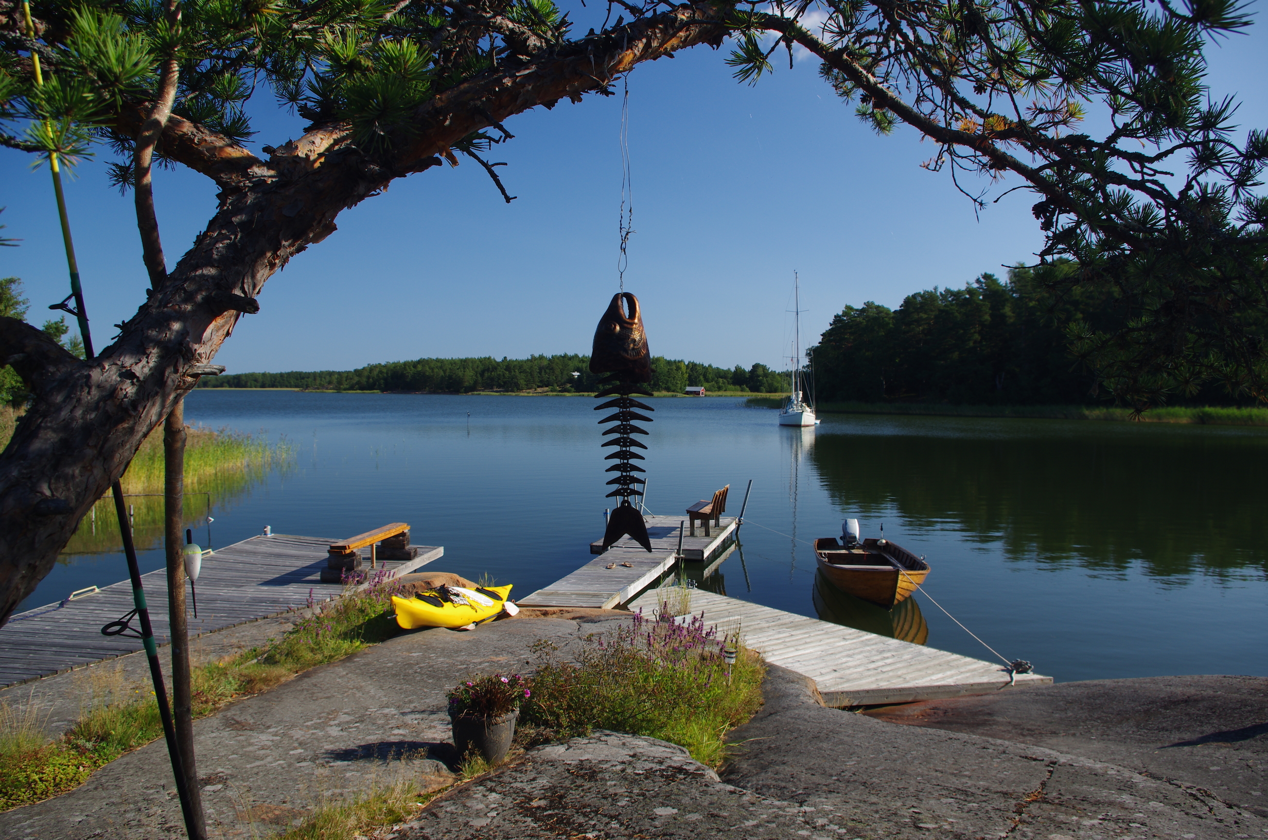 Arcturus anchored just off the summer cottage and sauna at Johanna's family's place. The proverbial 'nice spot.'