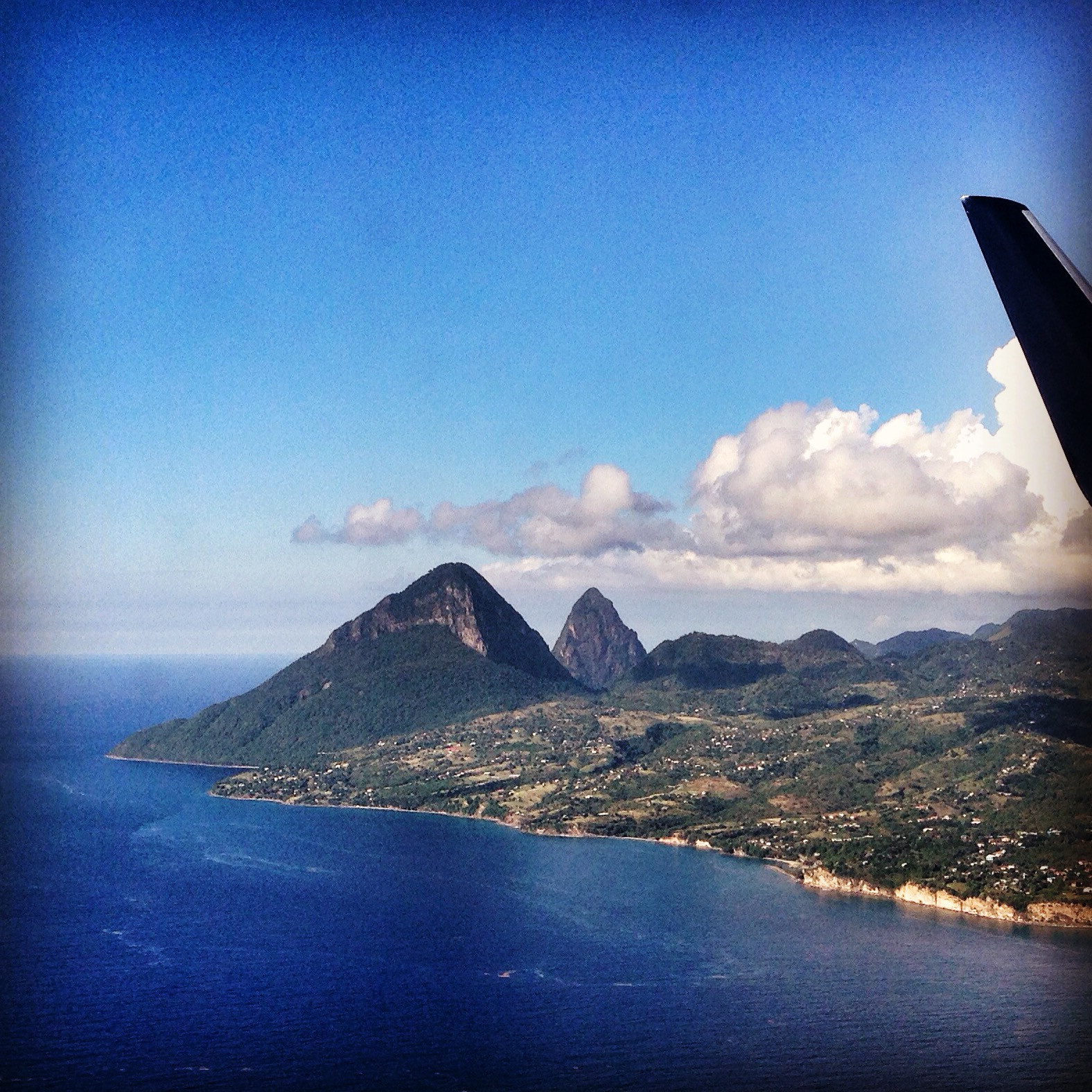 Flög in till St. Lucia med fin utsikt över the Pitons!