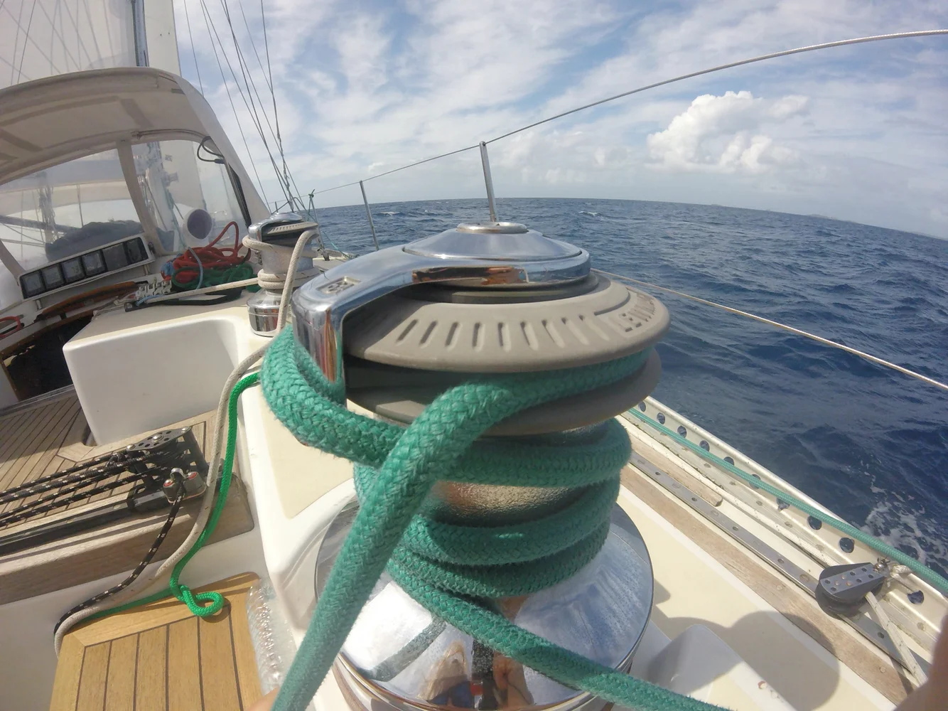 Isbjorn Offshore: Hove-to!