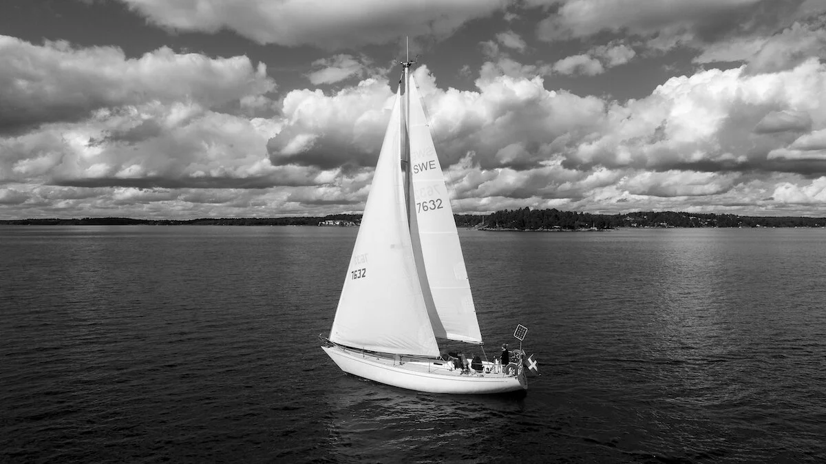 '20.08.24_SPICA Sailing BW.jpg