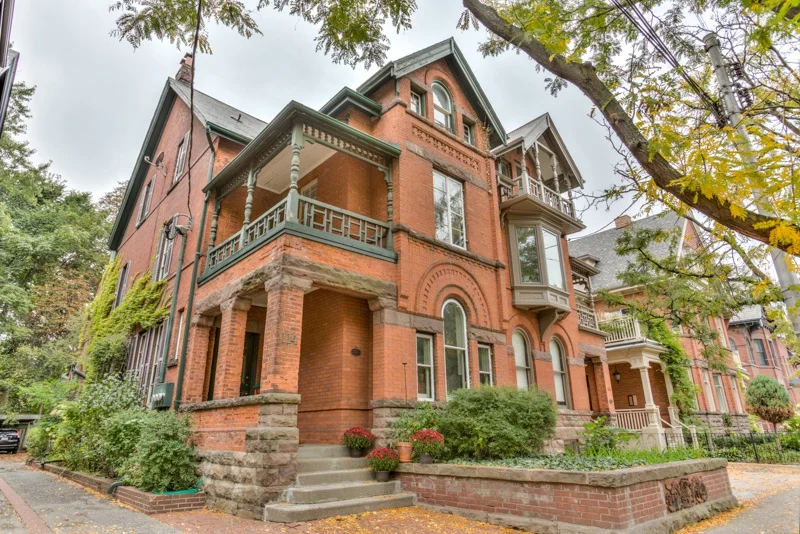 Leased | 114 Bedford Drive Toronto