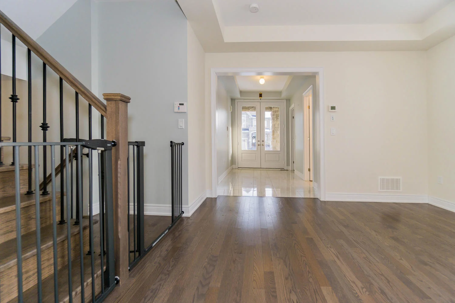 12 Rivoli Drive-large-008-3-Hallway-1500x1000-72dpi.jpg
