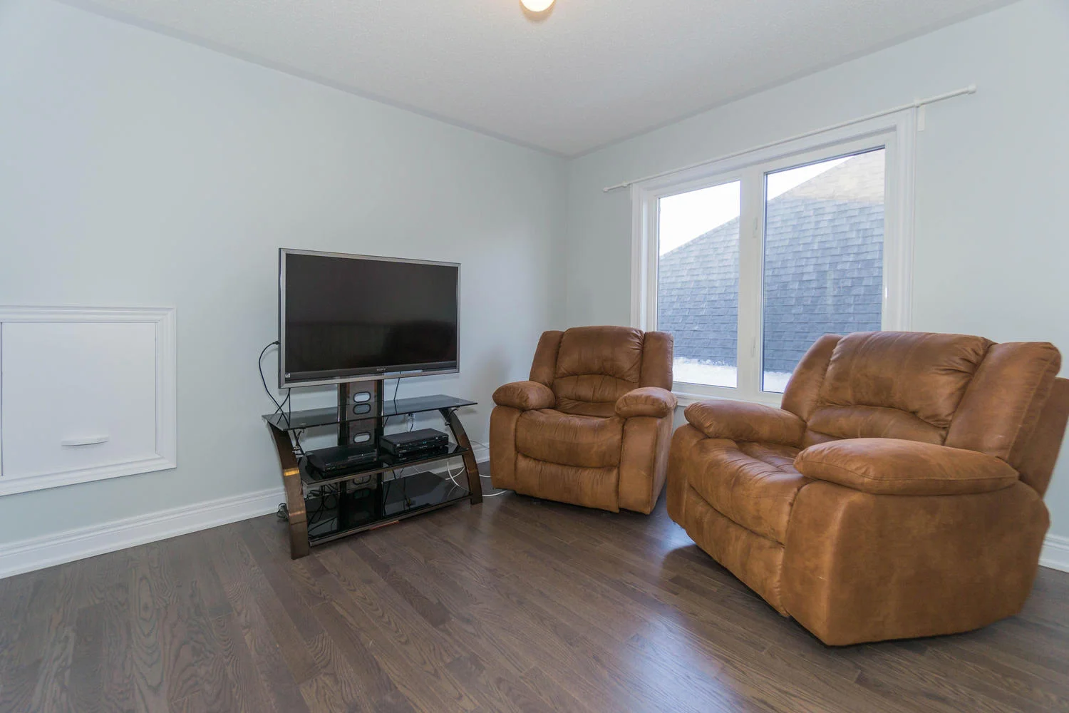 12 Rivoli Drive-large-048-44-Loft-1500x1000-72dpi.jpg