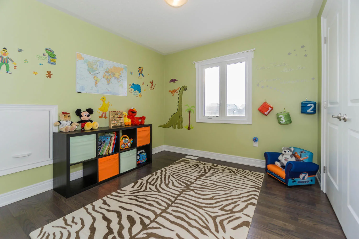 12 Rivoli Drive-large-049-60-Bedroom-1500x1000-72dpi.jpg