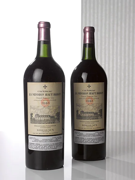 LOT 10. CHATEAU LA MISSION HAUT-BRION 1945 (2 MAGNUMS). ESTIMATE $15,000–22,000.