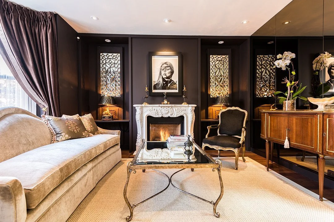 ornateandboldlivingroom_1280px_91e10a1de1644983bf02f7b4b3d4a2bc.jpg