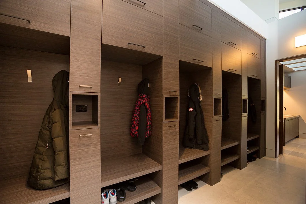 modernstreamlinedentryway_1280px_630c567f6d004cc8b258179d29335039.jpg