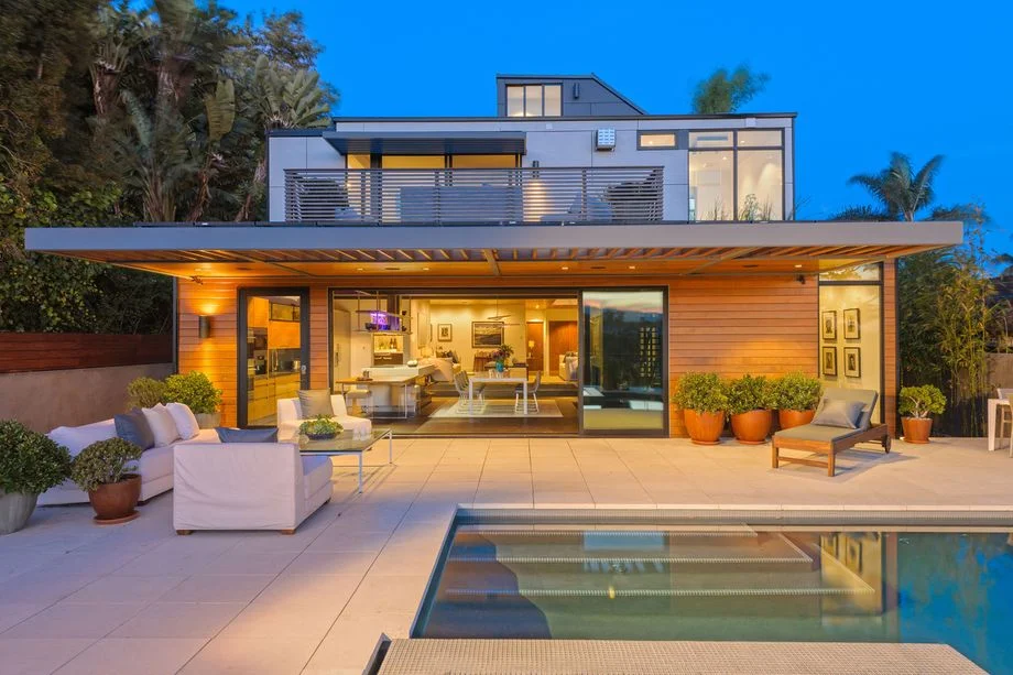A Plant Prefab home in Santa Monica, California