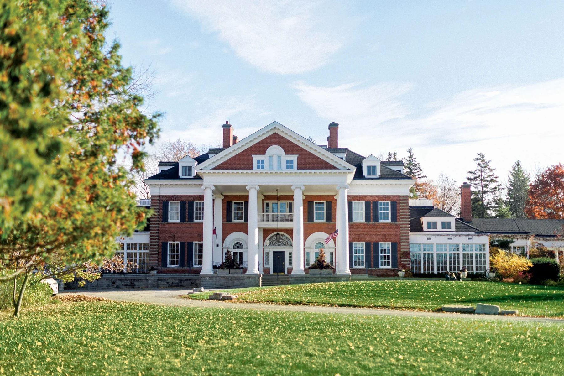 Grandeur at first sight is a prelude to Landon Hall’s commitment to luxury