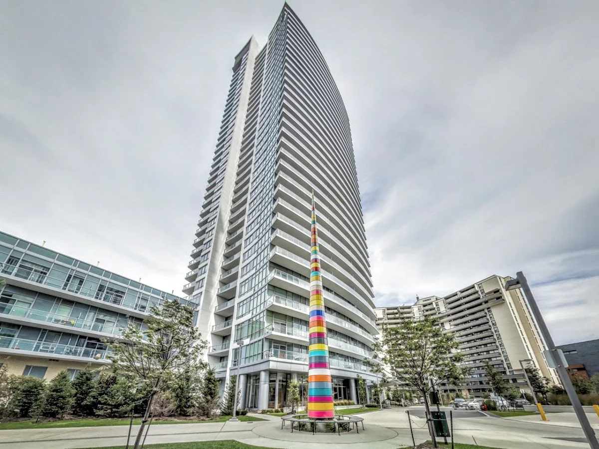 70-Forest-Manor-Rd-3208-Toronto-ON-02.jpg