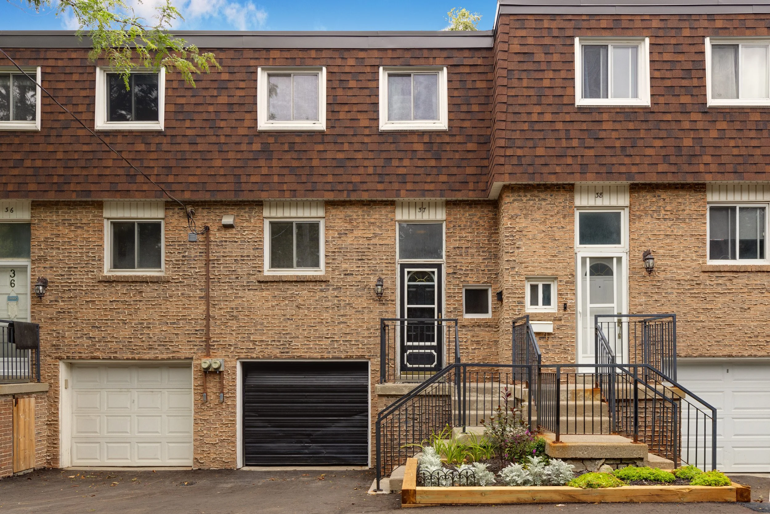 37 The Carriage Way Thornhill