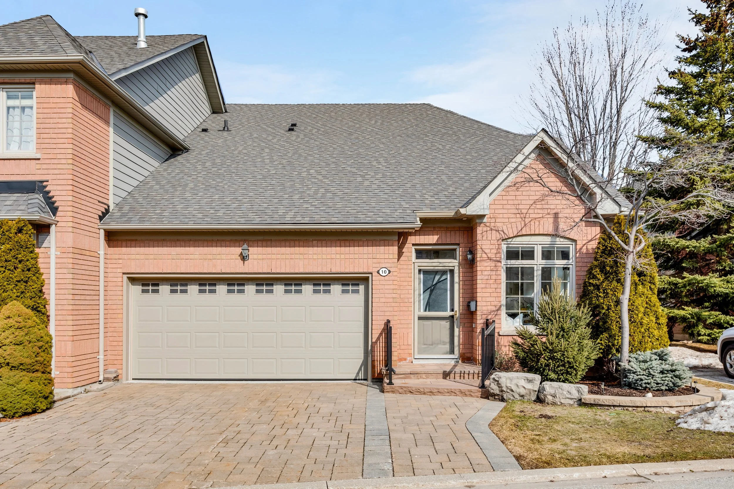 10 Belle Terre Way, Markham