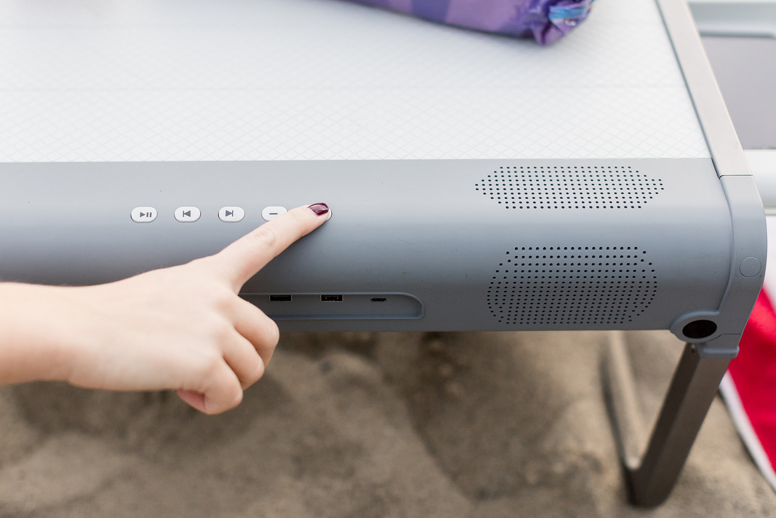 PorTable-Smart-Table-Product-Photos-303.jpg