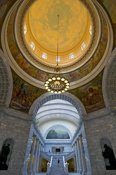 Utah state Capitol rotunda