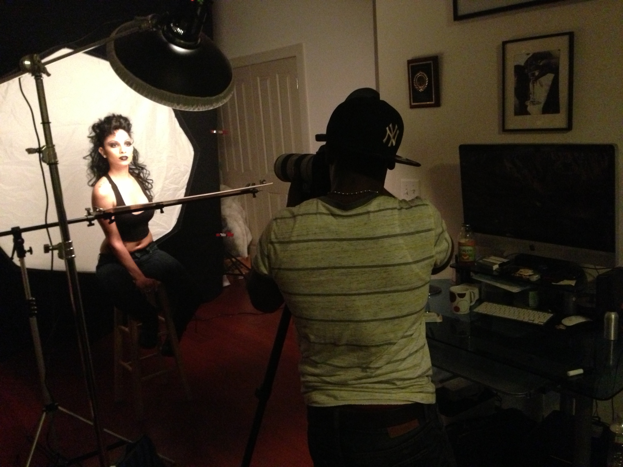 Beauty Dish + 60" Octabox #CircularHighlights This softbox is so big I can use it as a background!
