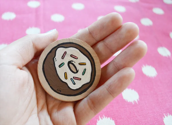 brooch_donut3-2.jpg
