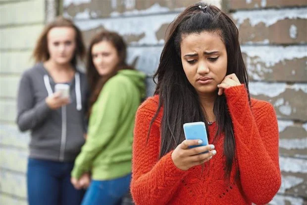 The Bad Information on Your Kid's Smartphone