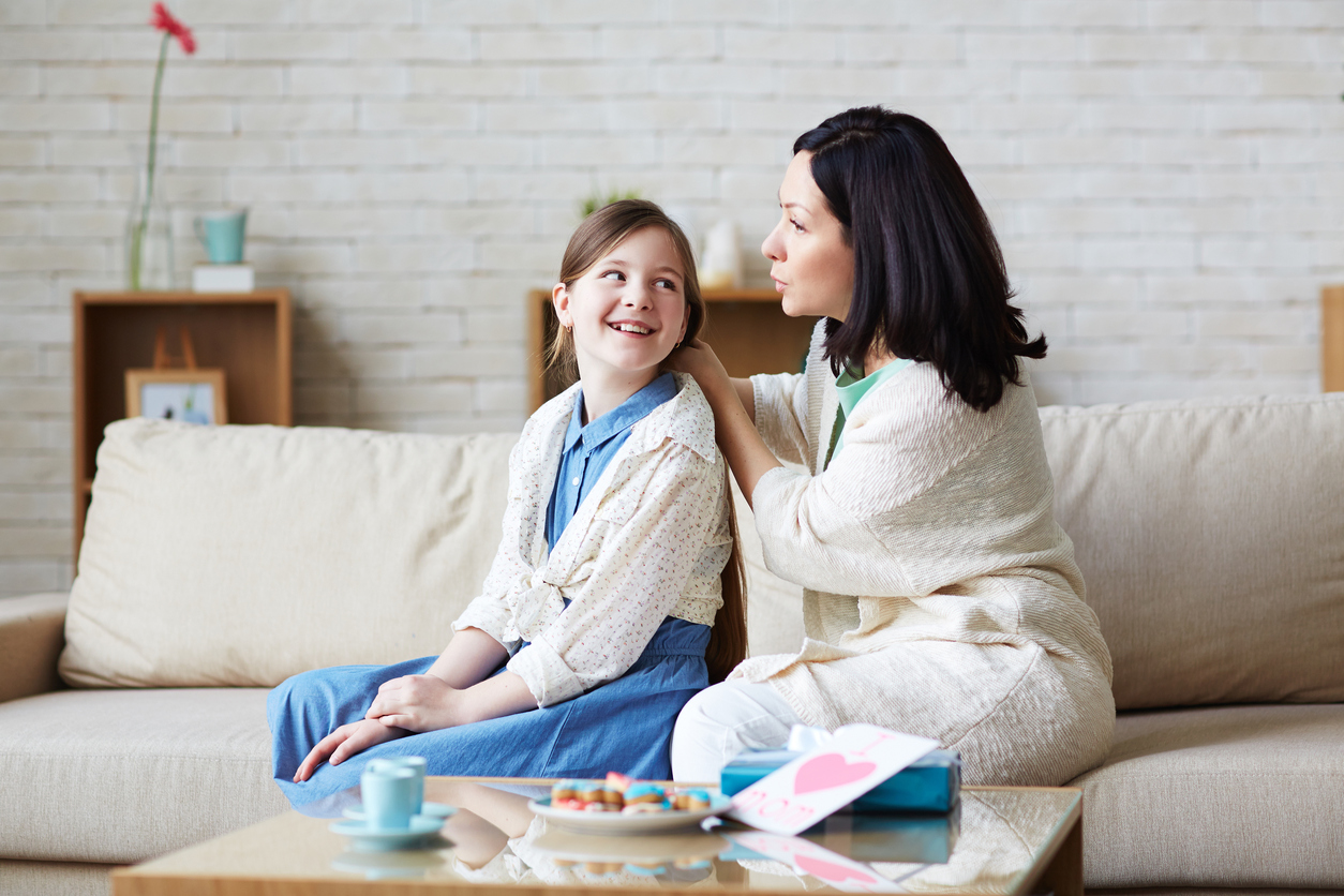 mom-daughter-talking-istock_0.jpg
