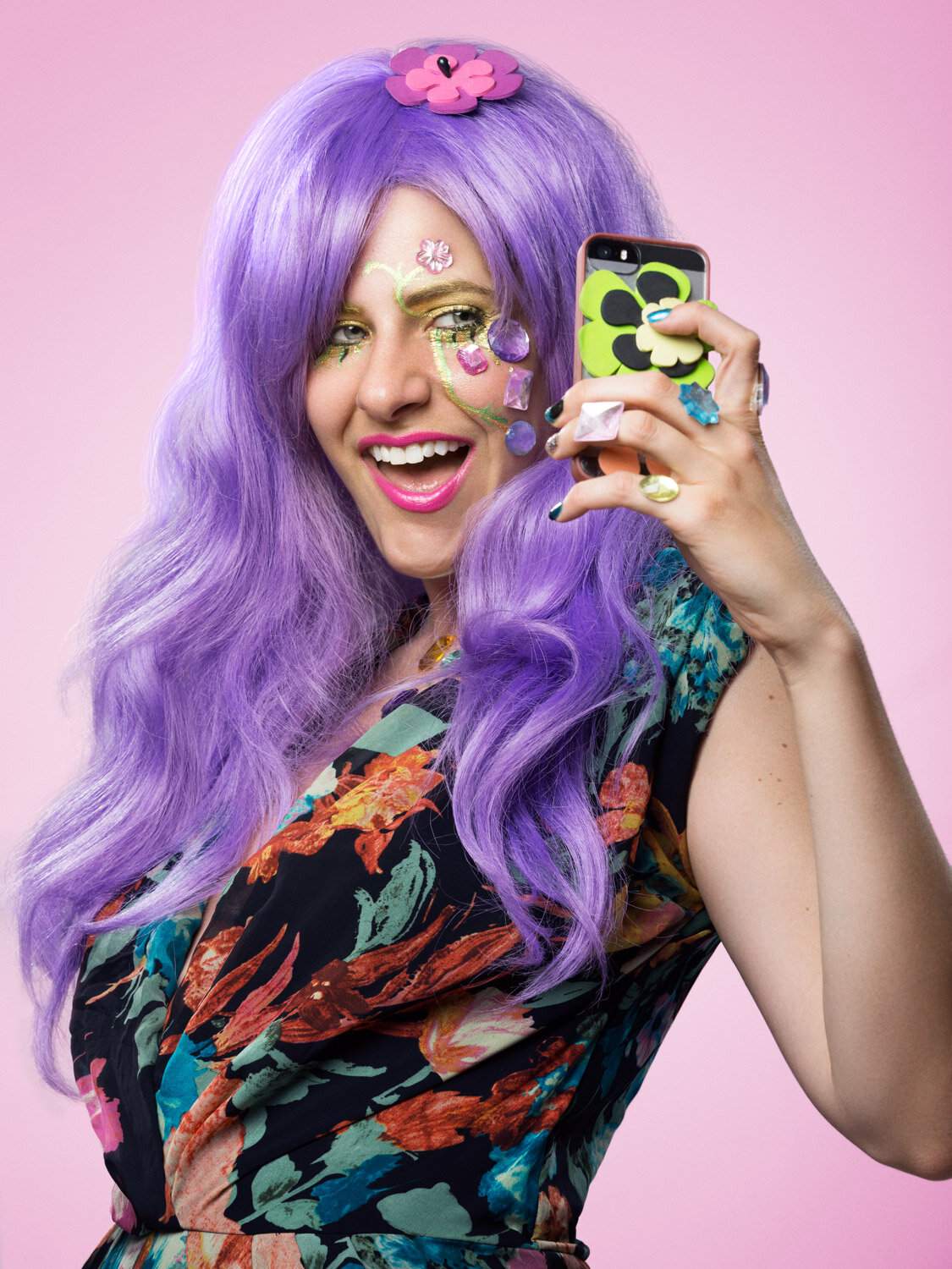 bedazzled beauty portrait of entertainer Michelle Joni taking a selfie; by creative portrait photographer Hanna Agar