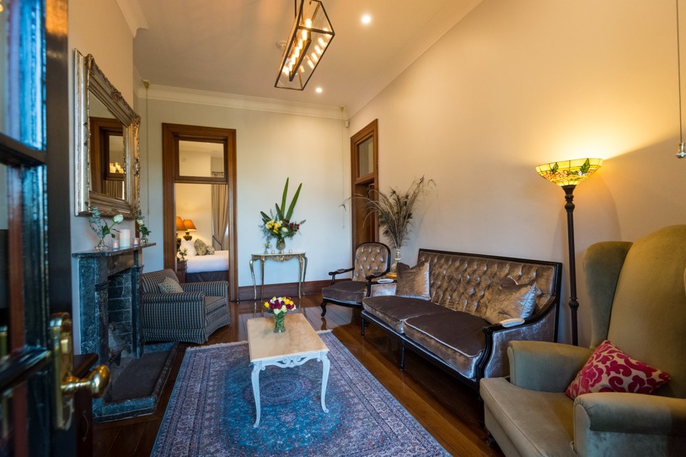 3+Lounge.jpg