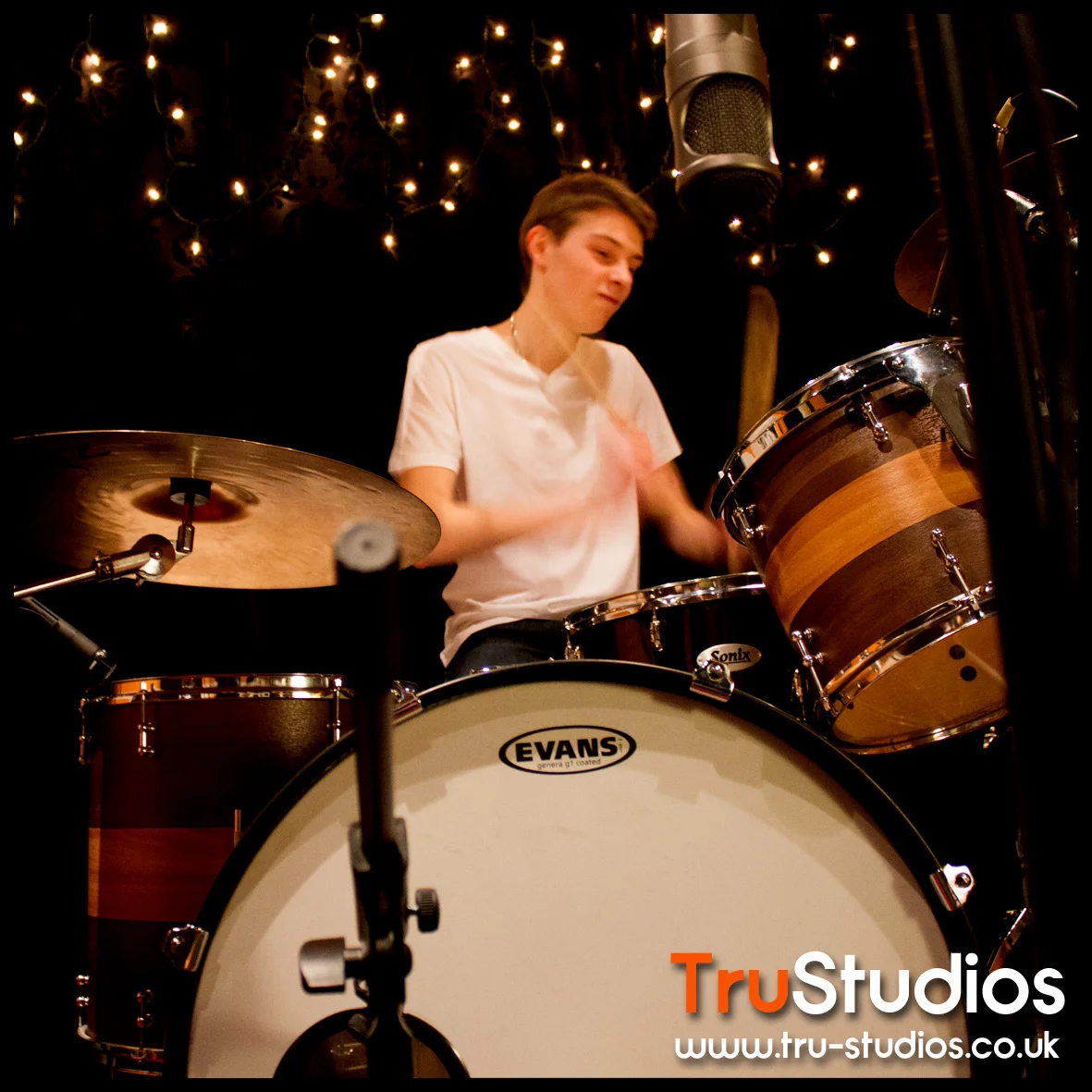 voluntears-trustudios-2.jpg