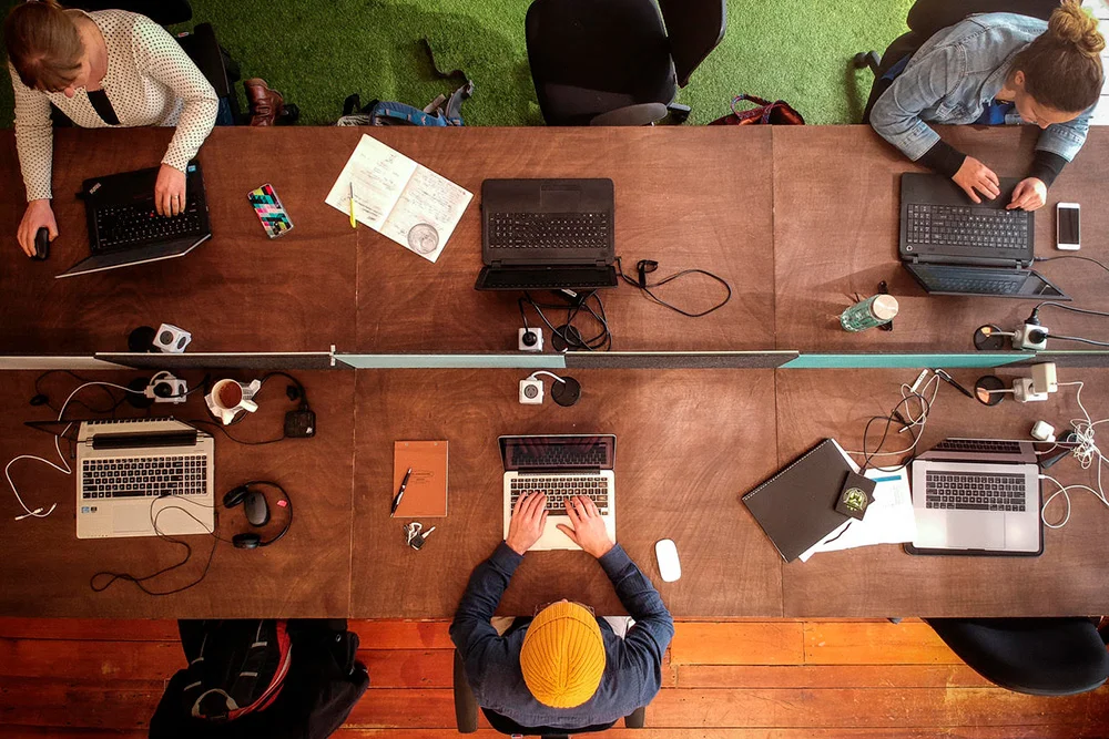 hotdesk-manifold.jpg