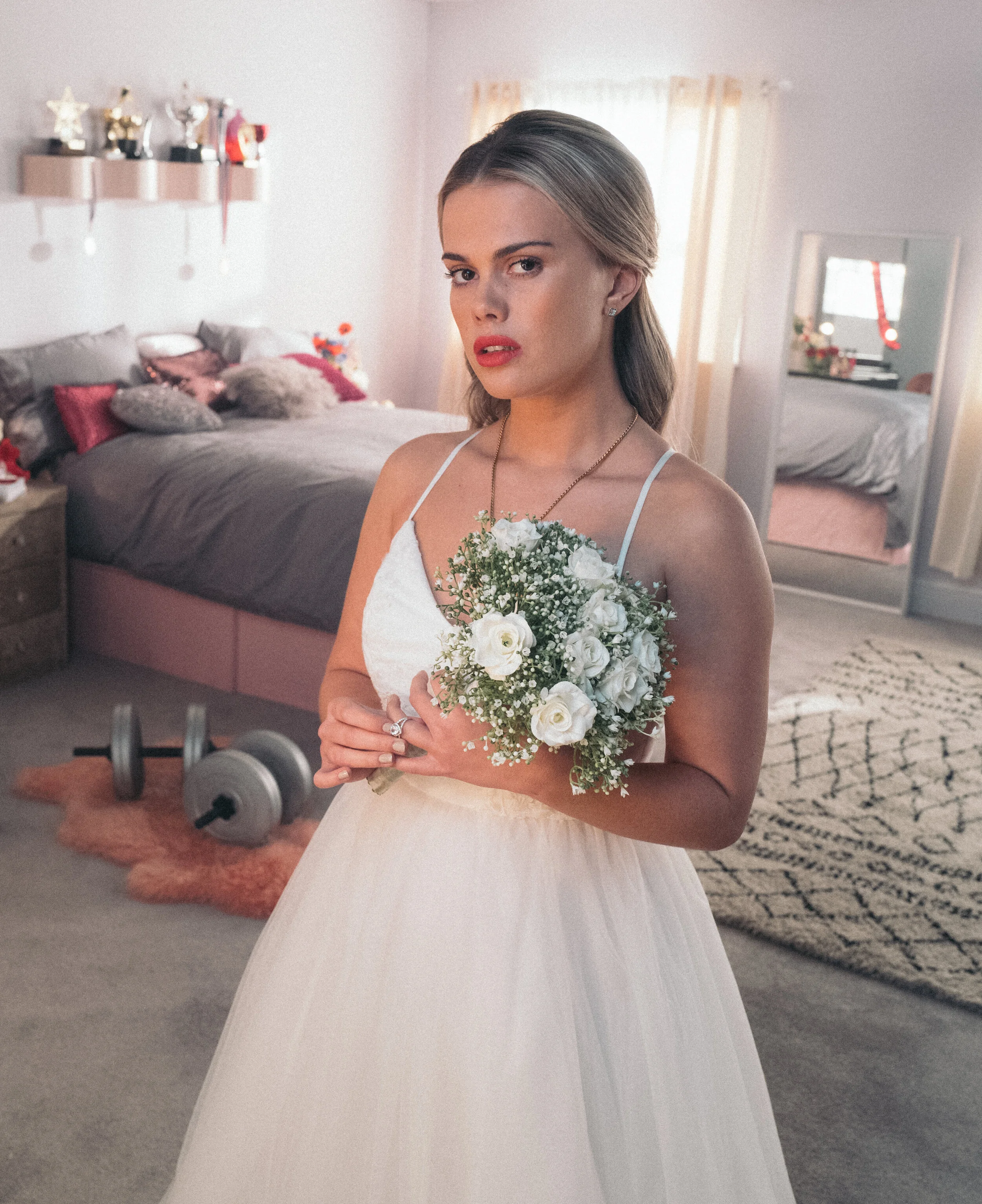 AUTO TRADER - RUNAWAY BRIDE