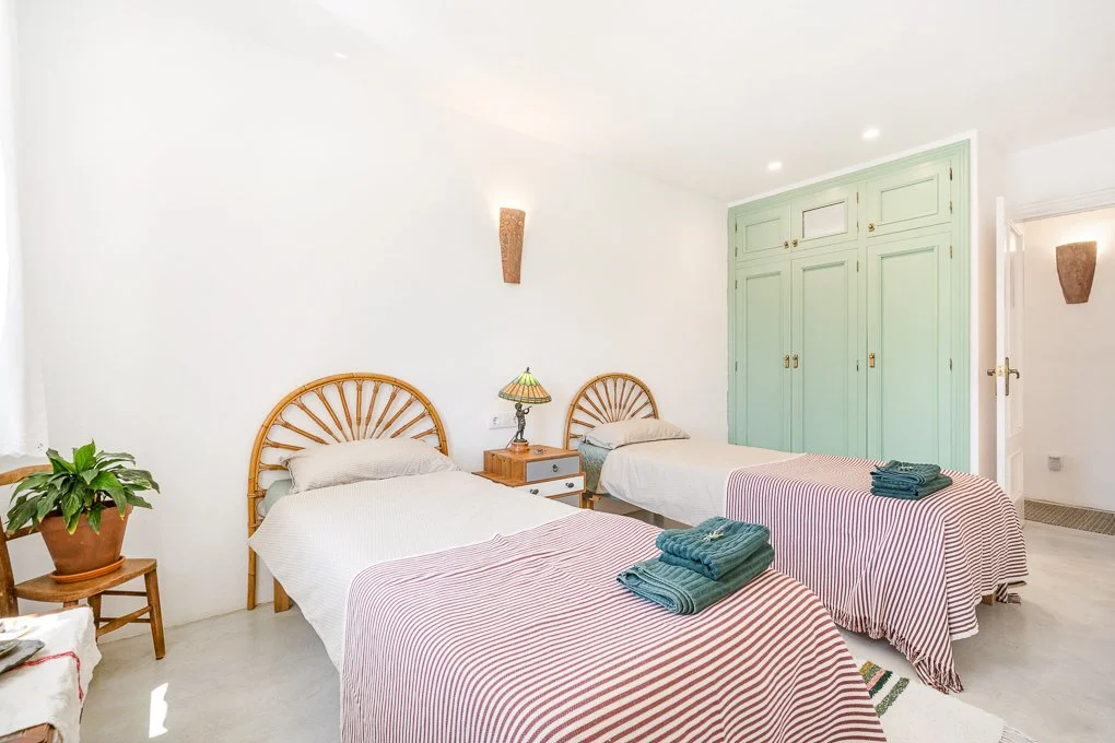 Small Twin Bedrooma.jpg