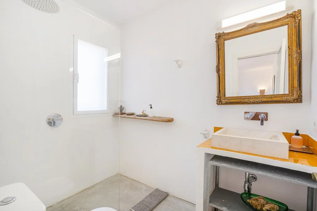 Triple Bathroom.jpg