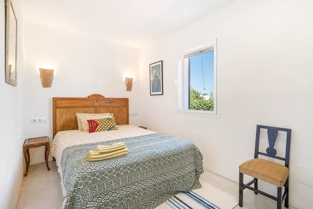 Double Bedroom.jpg