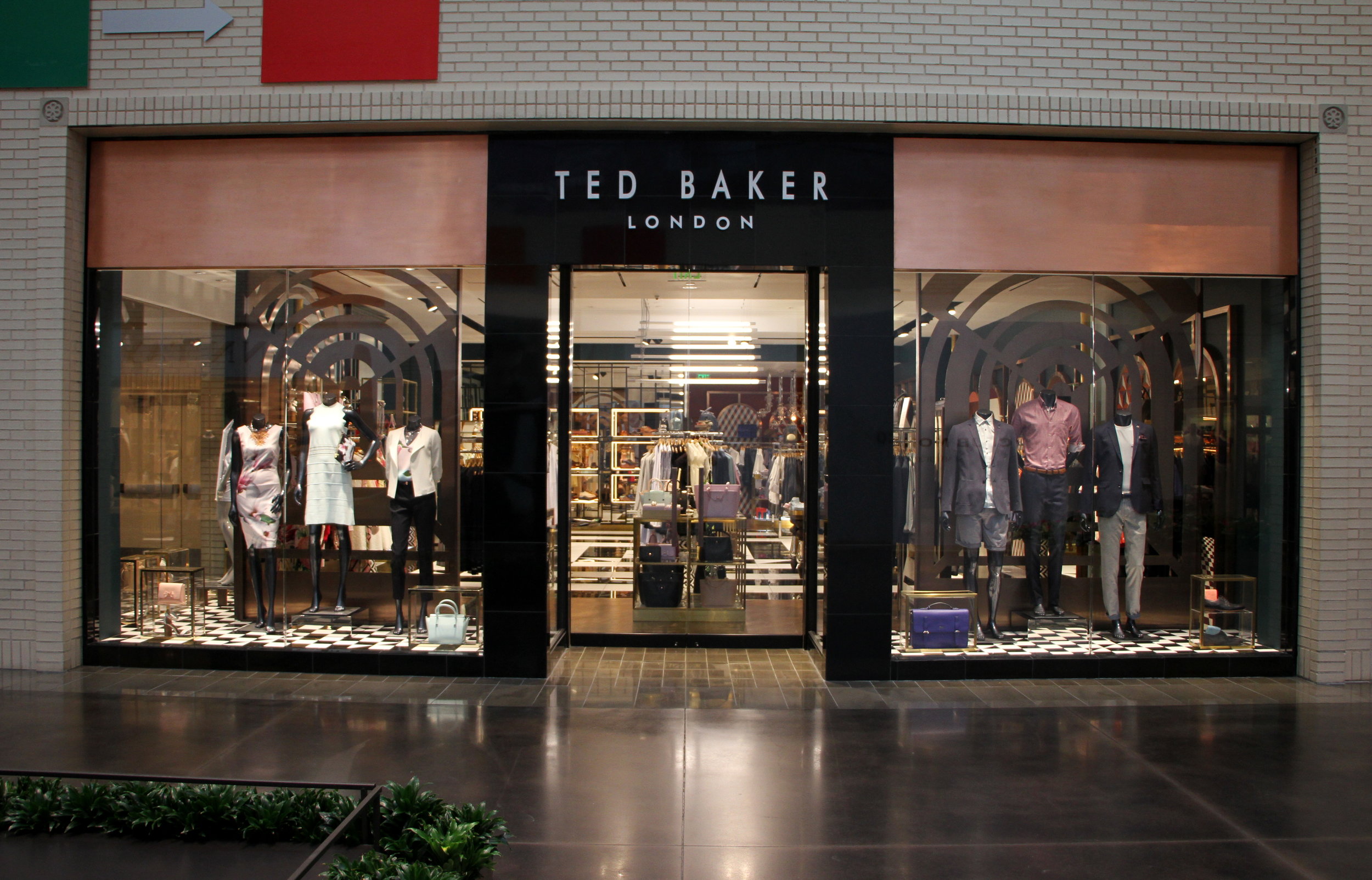 Ted Baker Store-005.JPG