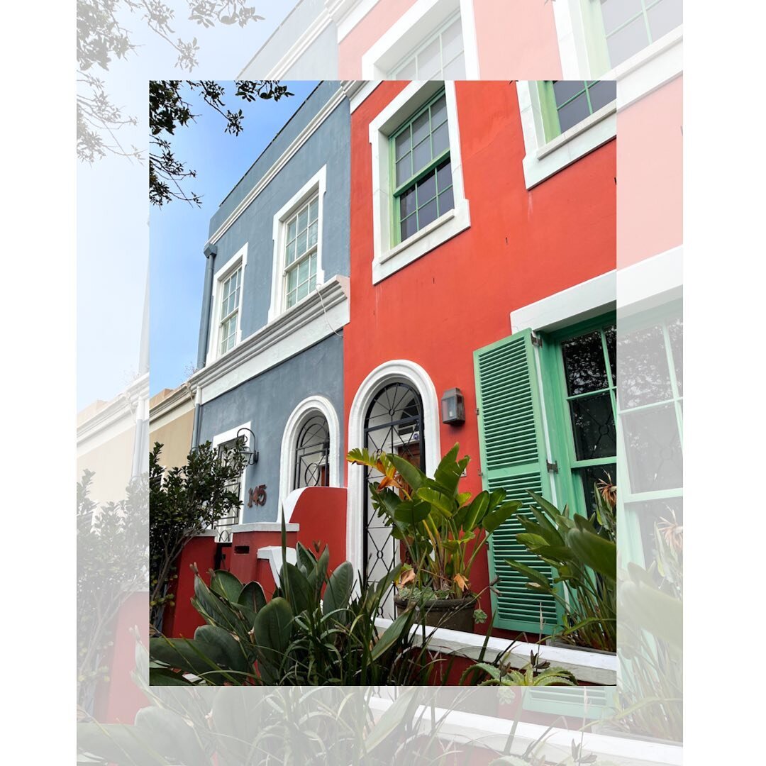 BoKaap is the Capetonian neighborhood that most people recognise as the colourful part of town. However, de Waterkant, offers some pretty stunning competition &amp;  is in close proximity to the area formerly known as the Malay Quarter. 

#capetonian