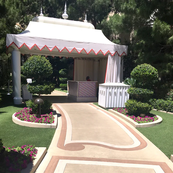wynn-las-vegas-brian-wonders-cabana.jpg