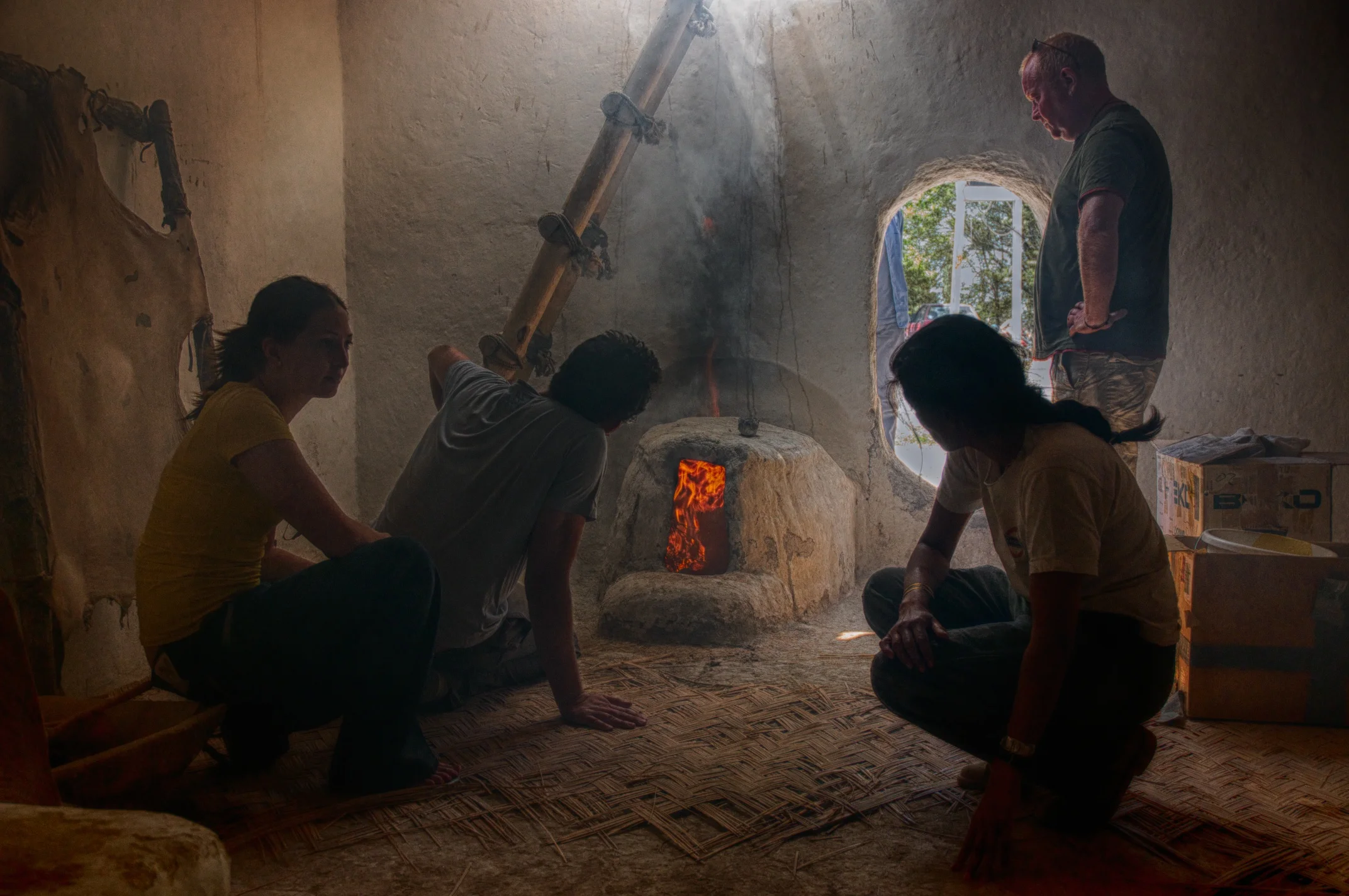 Testing Neolithic oven fire and smoke conditions in the Experimental House at Çatalhöyük, Turkey.